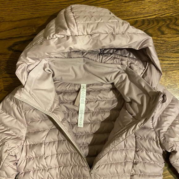 Lululemon Pack it Down Jacket - Picture 5 of 5